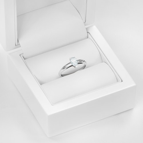 Pierścionek zaręczynowy SAVICKI: białe złoto, diament